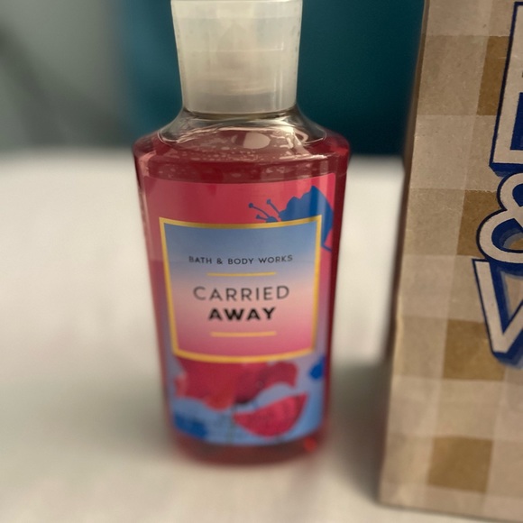 Bath and Body Works Carried Away never opened 10 oz - Picture 3 of 4